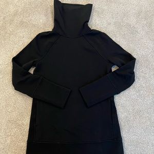 NWOT Lululemon Sweatshirt